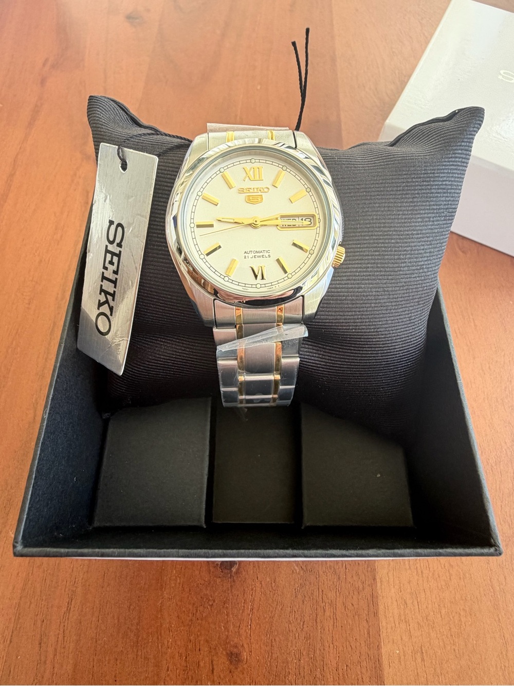 ⌚️✨ SEIKO 5 Automatic SNKL57K1 Two-Tone • NEW OLD STOCK 🤍💛